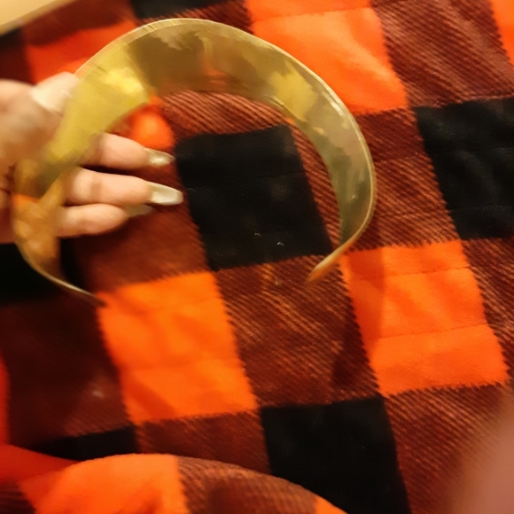 Chocker & Bracelet - Picture 5 of 9